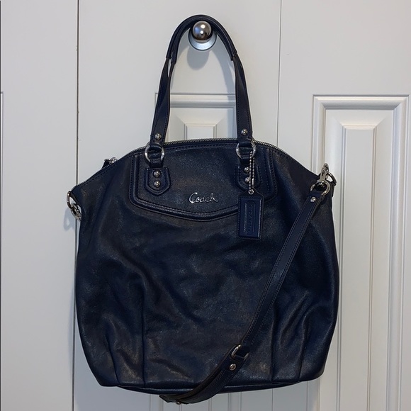 Coach Handbags - Coach Large Handbag NWOT